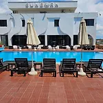 Sunborn Hotel 3*