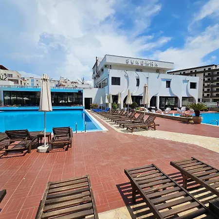 Sunborn Hotel 3*