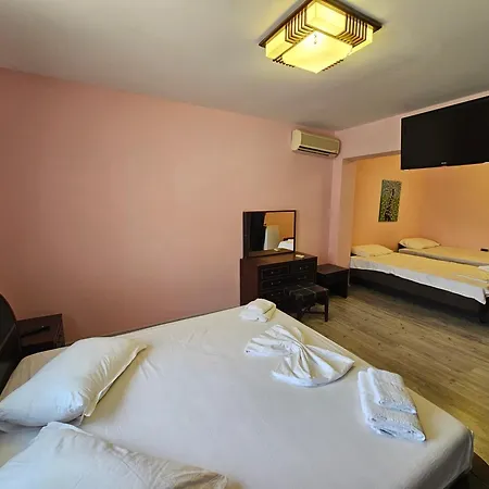 Sunborn 3* Golem (Tirana)