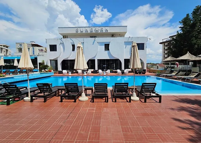 Hotell Sunborn Golem (Tirana)