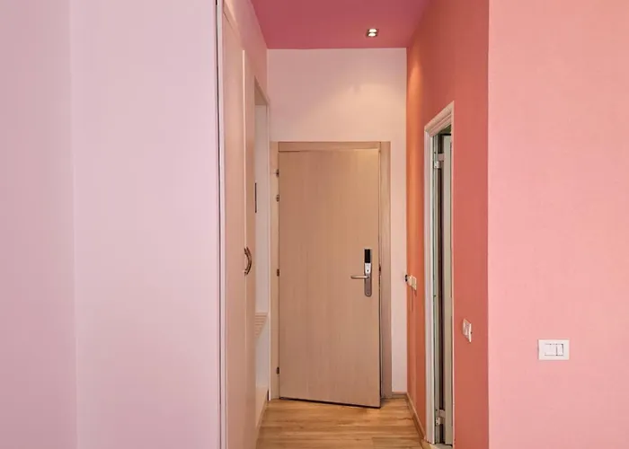 Sunborn Golem (Tirana)