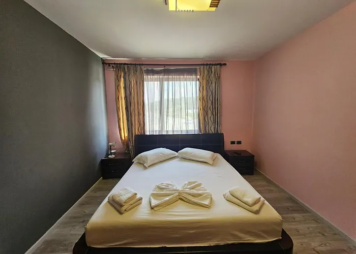 Sunborn Hotel 3*