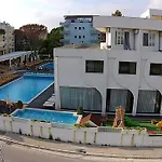 Sunborn فندق 3*