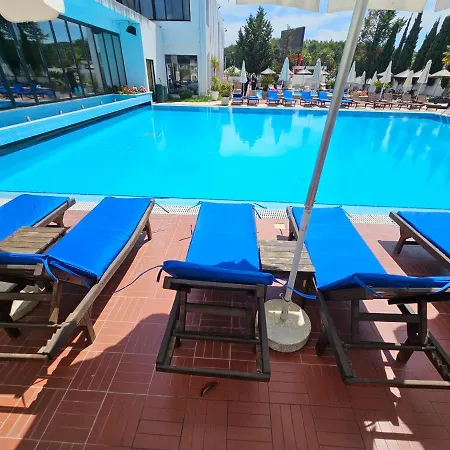 Sunborn فندق 3*