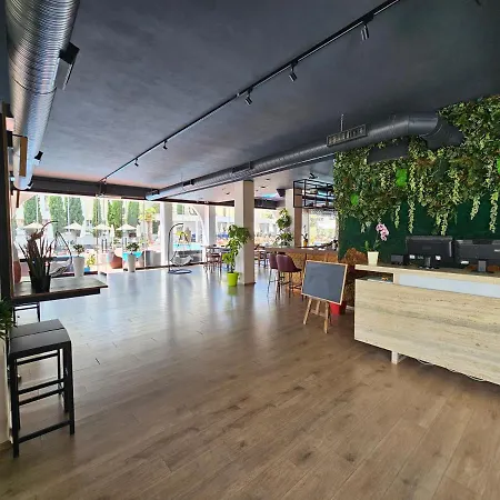 Sunborn Hotel