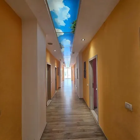 Otel Sunborn Golem (Tirana)