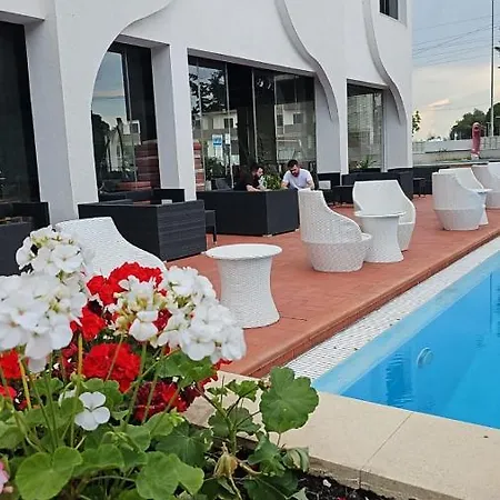 Sunborn Otel 3*