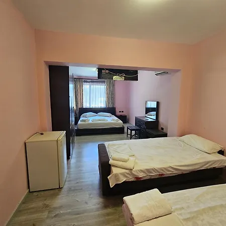 Otel Sunborn Golem (Tirana)