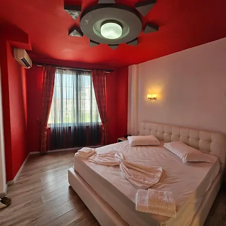 Sunborn Otel 3*