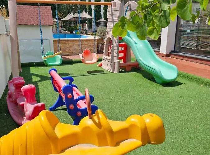 Sunborn Golem (Tirana)