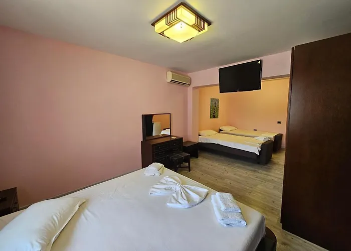 Sunborn 3* Golem (Tirana)