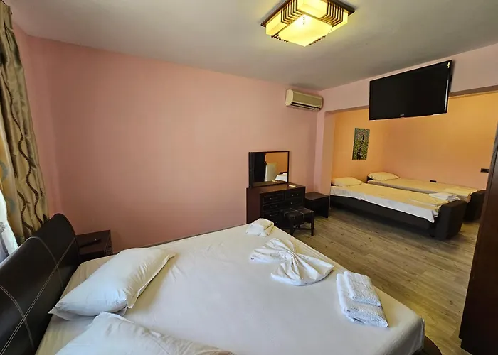 Sunborn 3* Golem (Tirana)